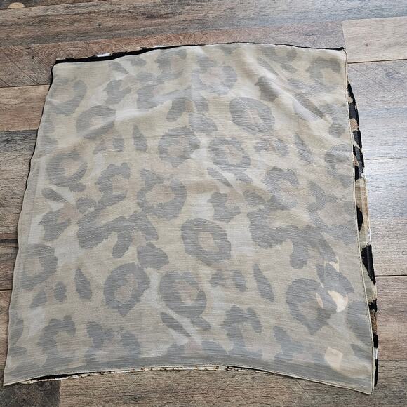 New Animal Print Color Block Black and Tan Scarf One Size 48x48 Leopard Snake - Picture 5 of 15